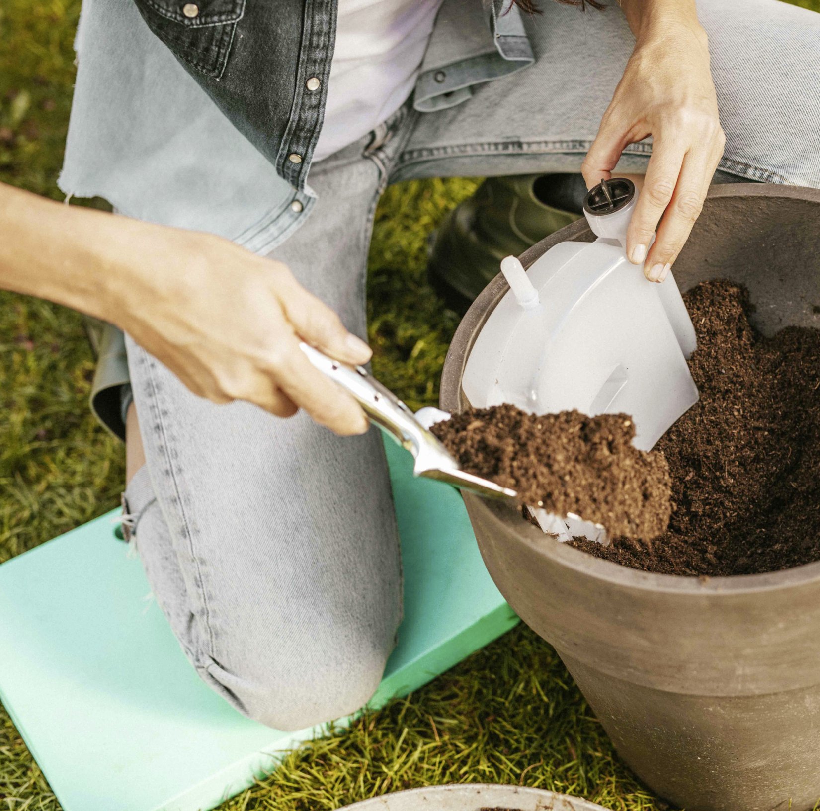 Kniekissen für die Gartenarbeit - hält trocken, warm und schont die Gelenke