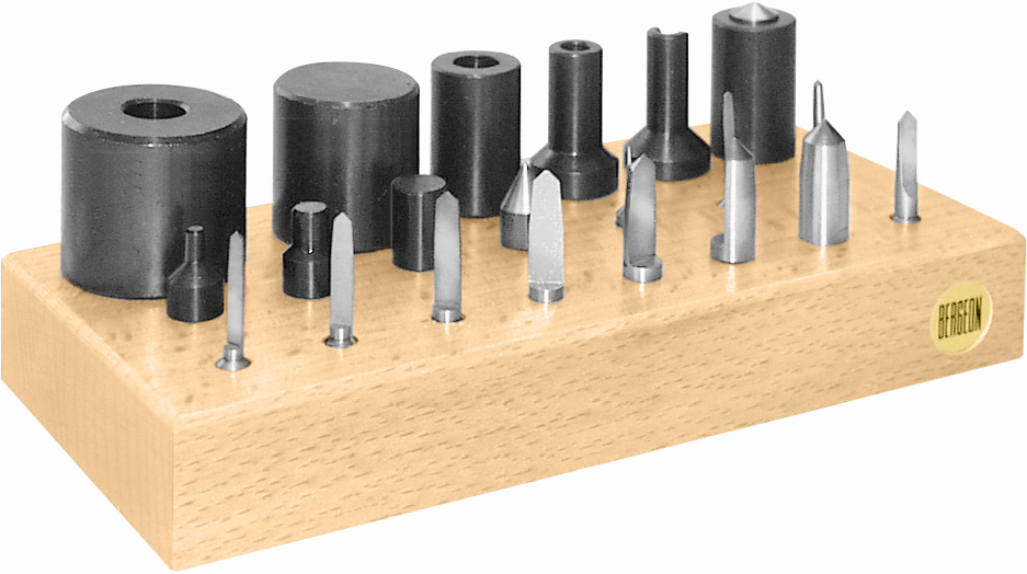 Zubehör-Sortiment auf Holzsockel für Steineinpreßapparat Bergeon